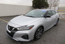 2019 Nissan Maxima - Image 3