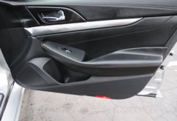 2019 Nissan Maxima - Image 45