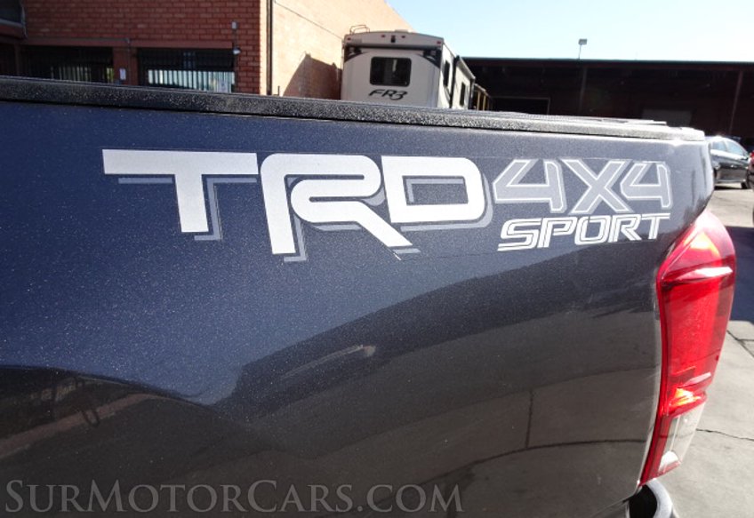 2016 Toyota Tacoma - Image 18