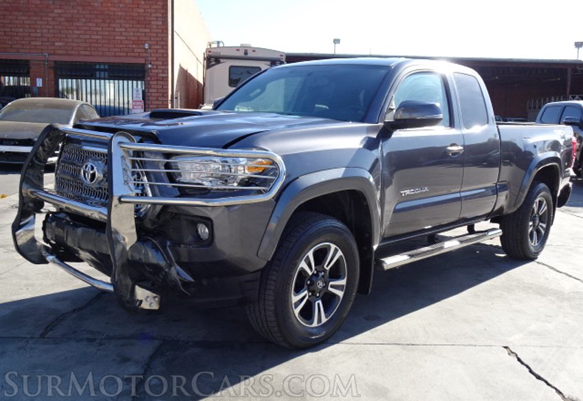 2016 Toyota Tacoma - Image 4