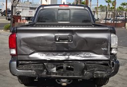 2016 Toyota Tacoma - Image 11