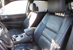 2014 Jeep Grand Cherokee - Image 29