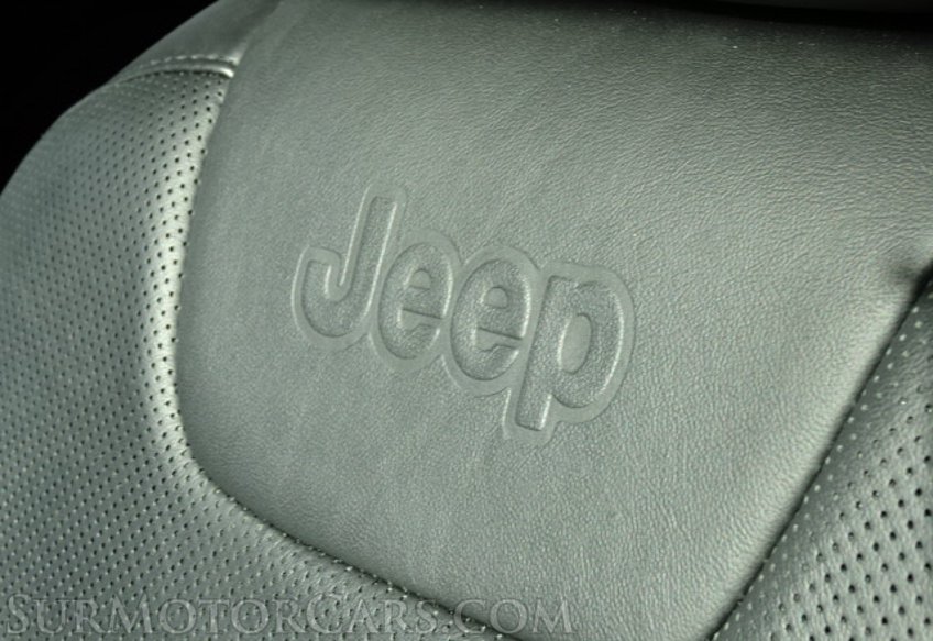 2019 Jeep Cherokee - Image 29