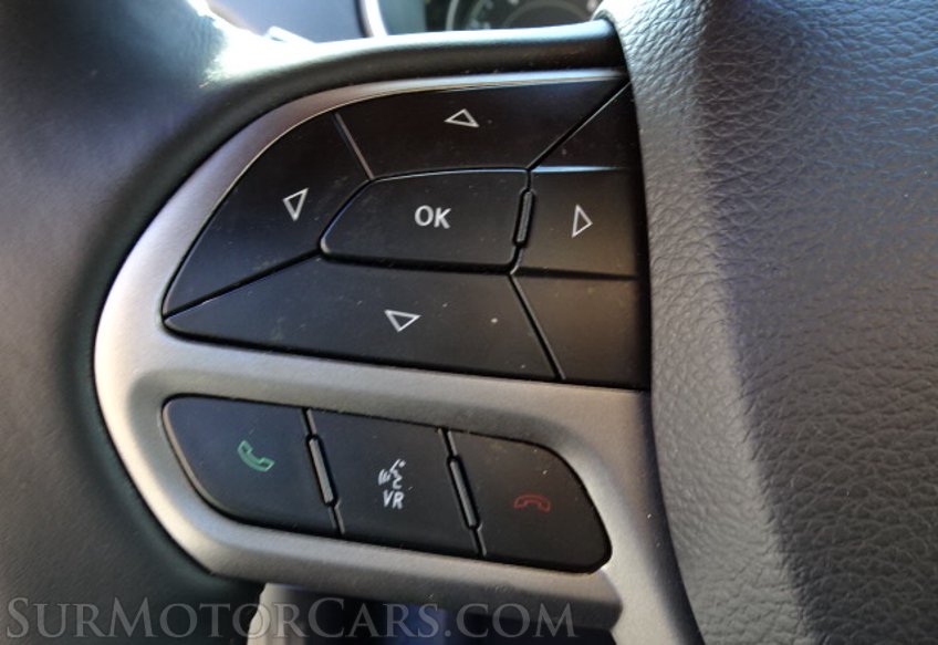 2019 Jeep Cherokee - Image 45