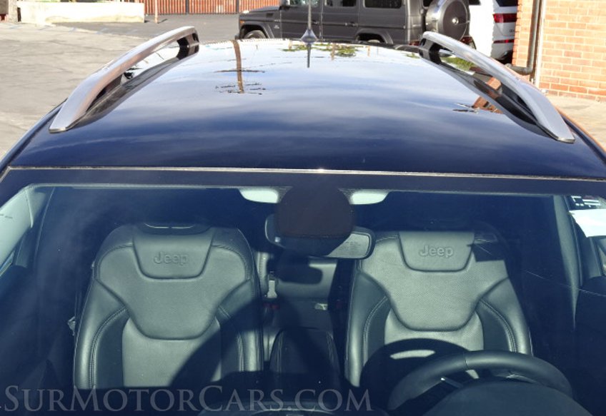 2019 Jeep Cherokee - Image 15