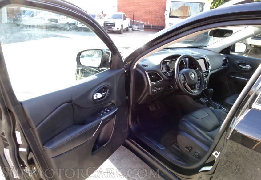 2019 Jeep Cherokee - Image 23