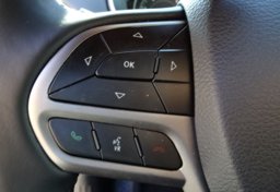 2019 Jeep Cherokee - Image 45