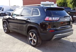 2019 Jeep Cherokee - Image 8
