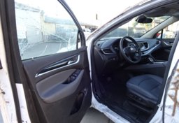 2020 Buick Enclave - Image 21