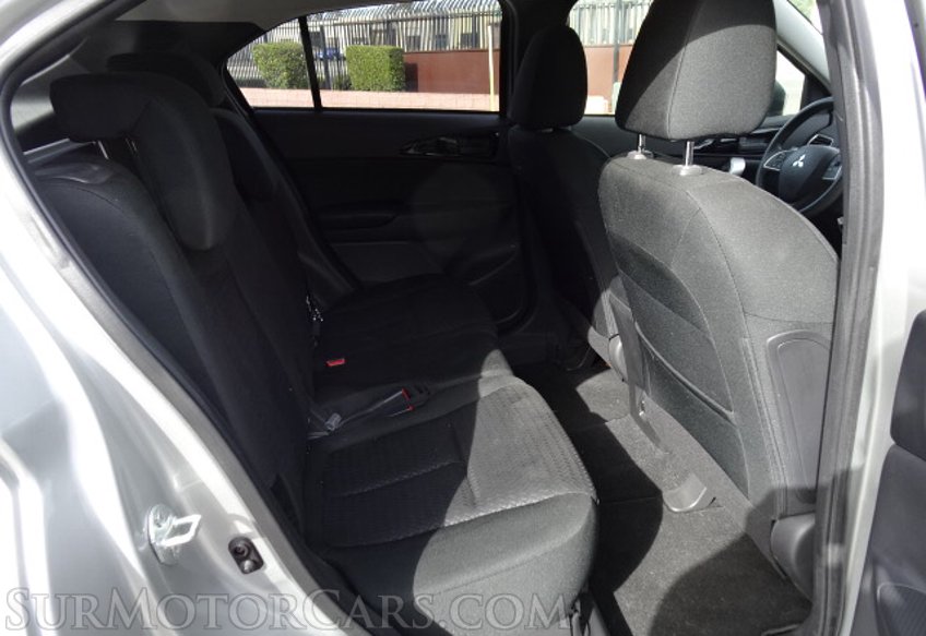 2020 Mitsubishi Eclipse Cross - Image 32