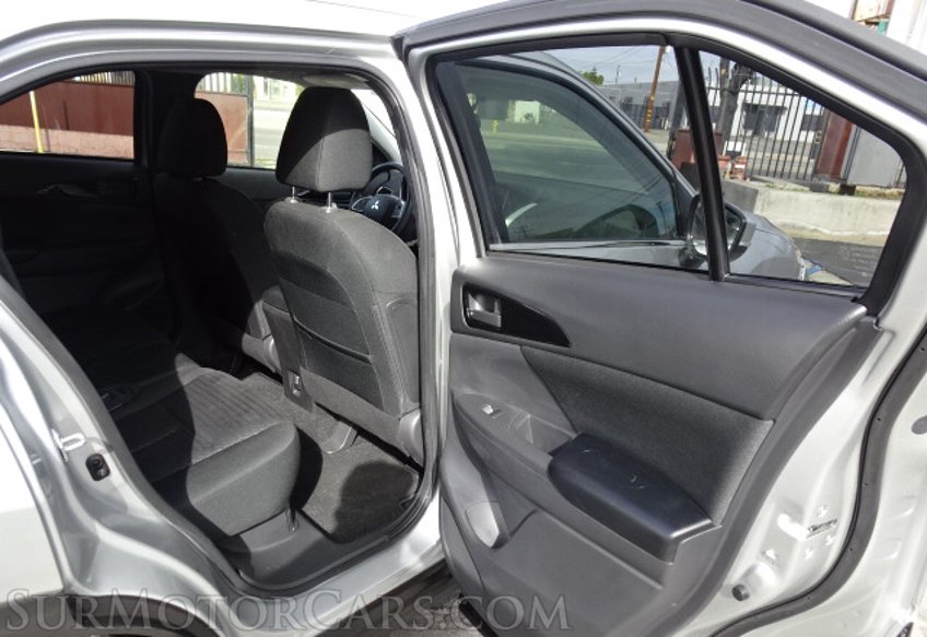 2020 Mitsubishi Eclipse Cross - Image 24