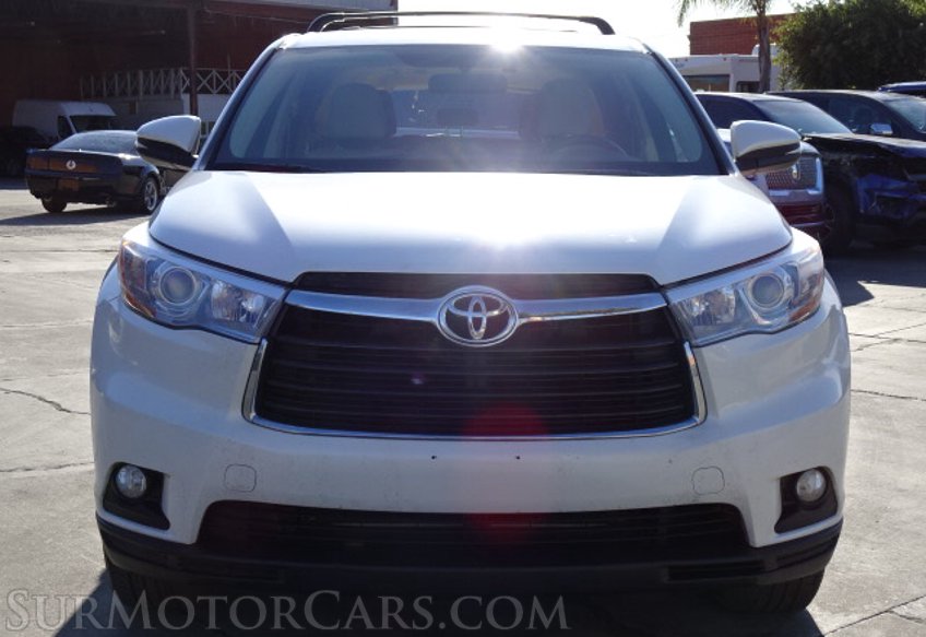 2016 Toyota Highlander - Image 12
