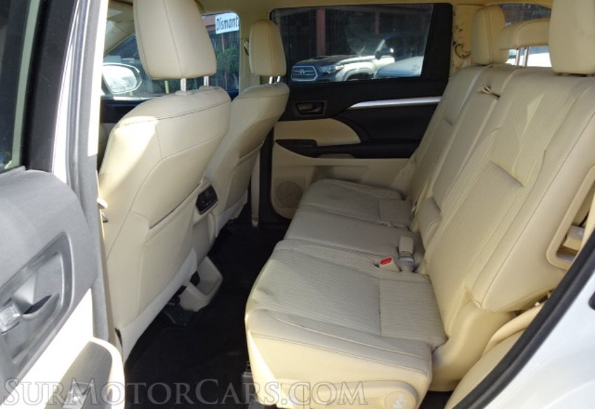 2016 Toyota Highlander - Image 27