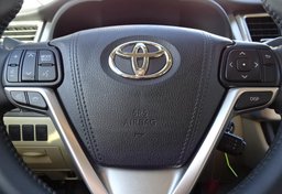 2016 Toyota Highlander - Image 36