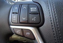 2016 Toyota Highlander - Image 37