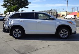 2016 Toyota Highlander - Image 6