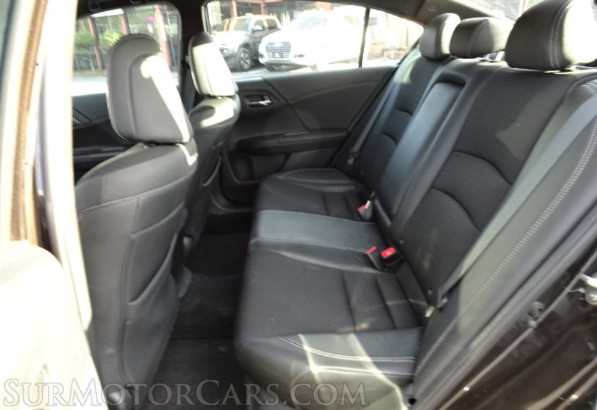 2016 Honda Accord Sedan - Image 30