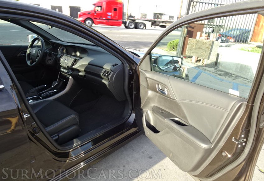 2016 Honda Accord Sedan - Image 19