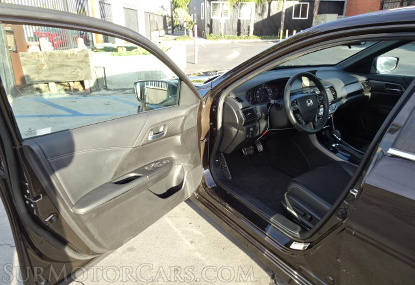 2016 Honda Accord Sedan - Image 20