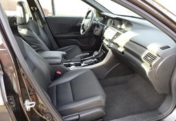 2016 Honda Accord Sedan - Image 24