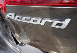 2016 Honda Accord Sedan - Image 17