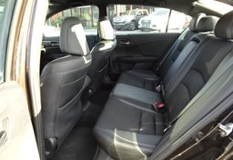 2016 Honda Accord Sedan - Image 28