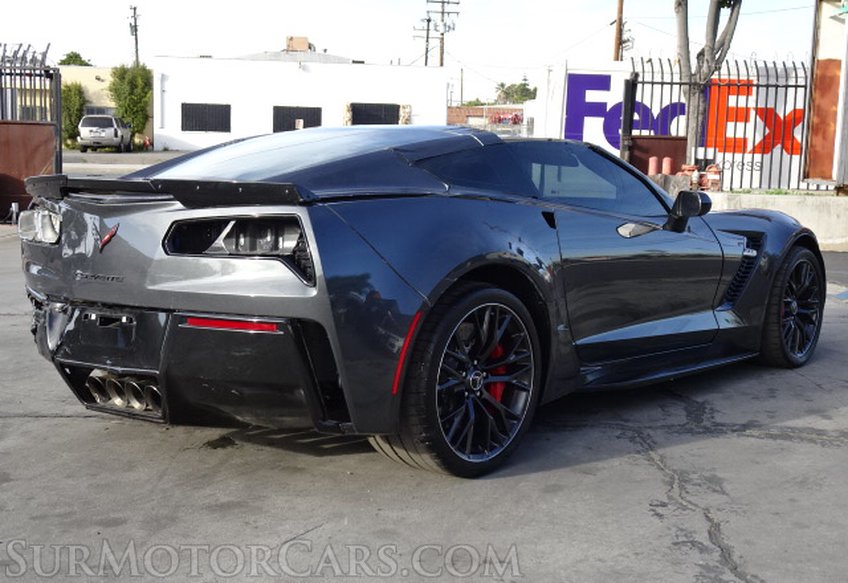 2017 Chevrolet Corvette - Image 10