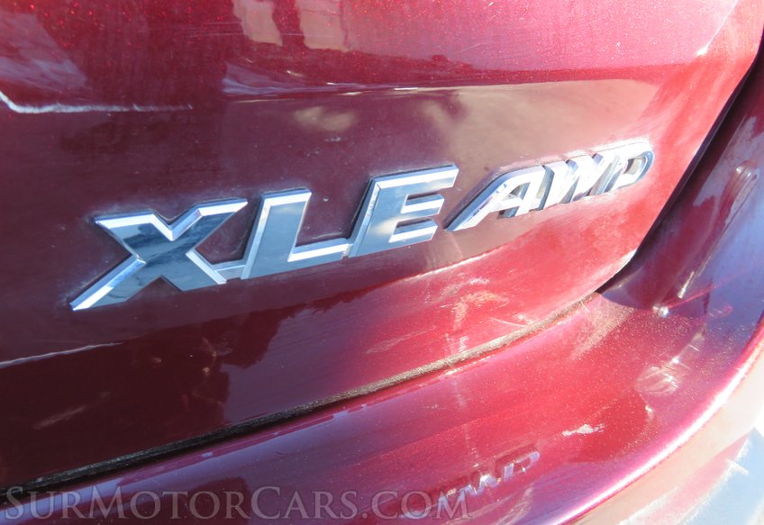 2016 Toyota Highlander - Image 2