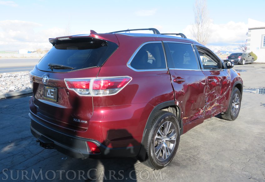 2016 Toyota Highlander - Image 18