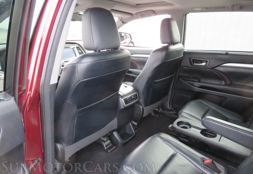 2016 Toyota Highlander - Image 19