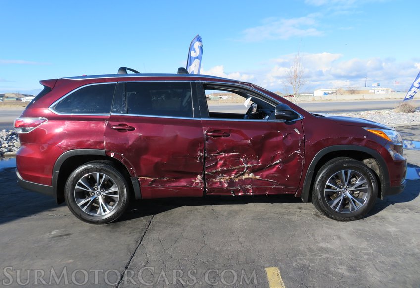 2016 Toyota Highlander - Image 25