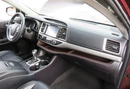 2016 Toyota Highlander - Image 53