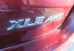 2016 Toyota Highlander - Image 2