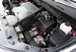 2016 Toyota Highlander - Image 10