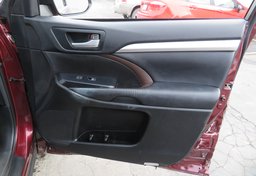 2016 Toyota Highlander - Image 27