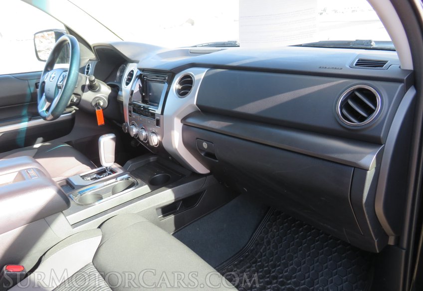 2014 Toyota Tundra 4WD Truck - Image 29