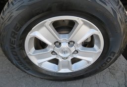 2014 Toyota Tundra 4WD Truck - Image 51