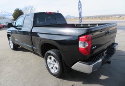 2014 Toyota Tundra 4WD Truck - Image 10