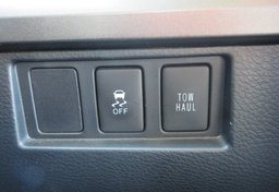 2014 Toyota Tundra 4WD Truck - Image 45