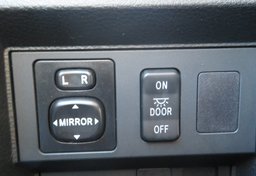 2014 Toyota Tundra 4WD Truck - Image 40