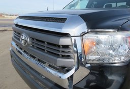 2014 Toyota Tundra 4WD Truck - Image 16
