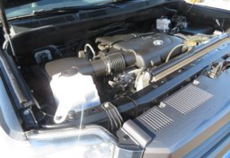 2014 Toyota Tundra 4WD Truck - Image 53