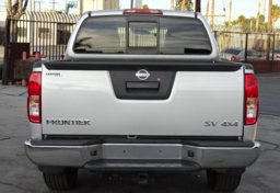 2018 Nissan Frontier - Image 11