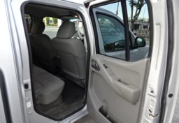 2018 Nissan Frontier - Image 28