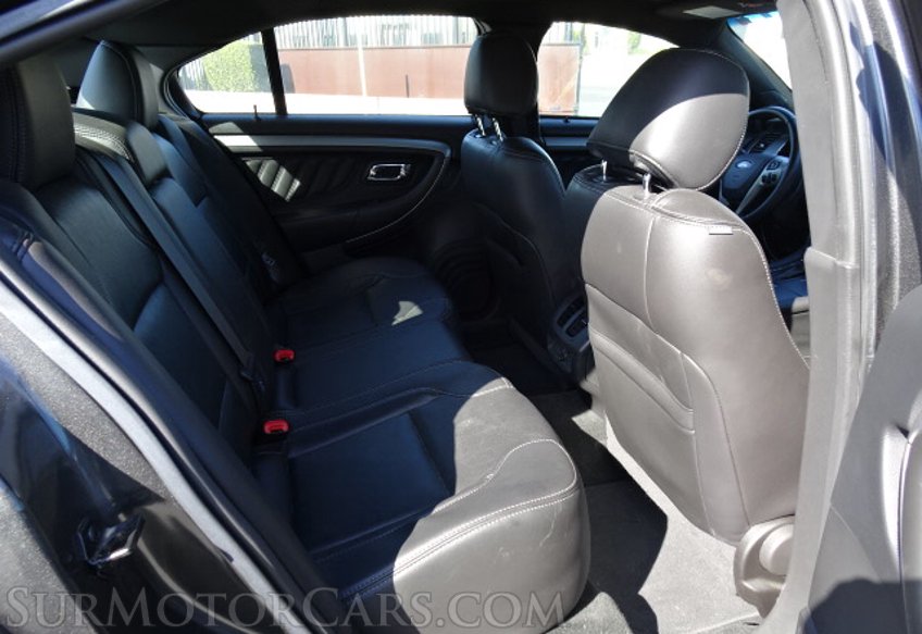 2016 Ford Taurus - Image 30