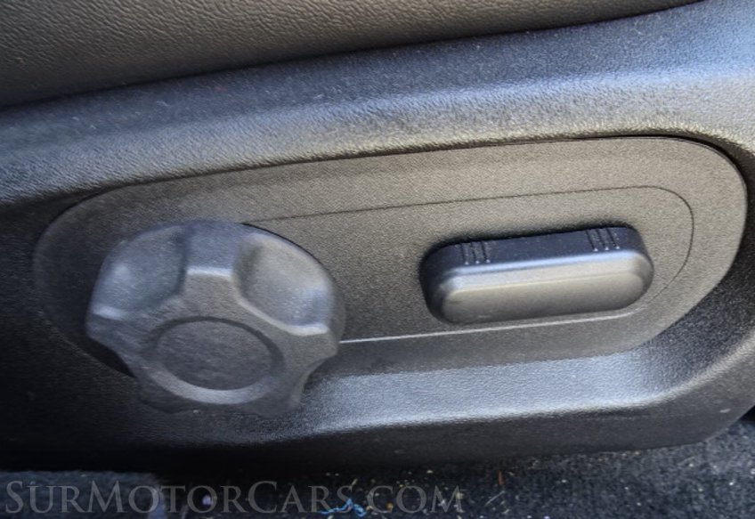 2016 Ford Taurus - Image 38