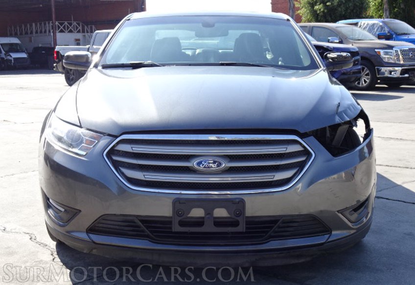2016 Ford Taurus - Image 11