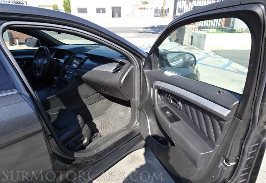 2016 Ford Taurus - Image 20