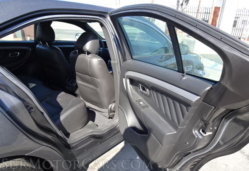 2016 Ford Taurus - Image 22