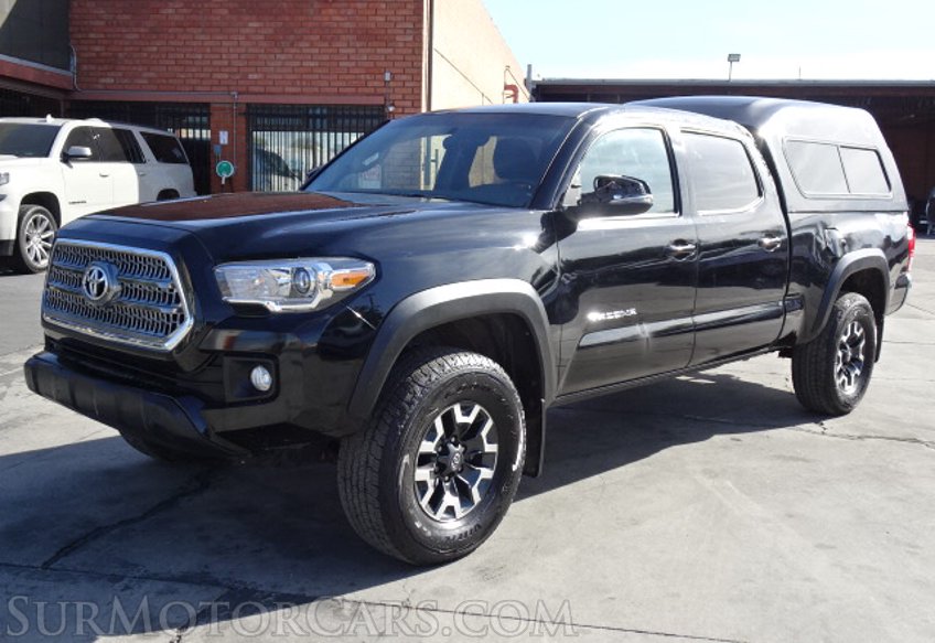 2017 Toyota Tacoma - Image 3